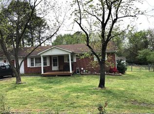 2306 Kimberly Dr, Fayetteville, NC 28306