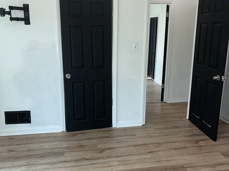 6923 Fullerton Ave — Photo 17