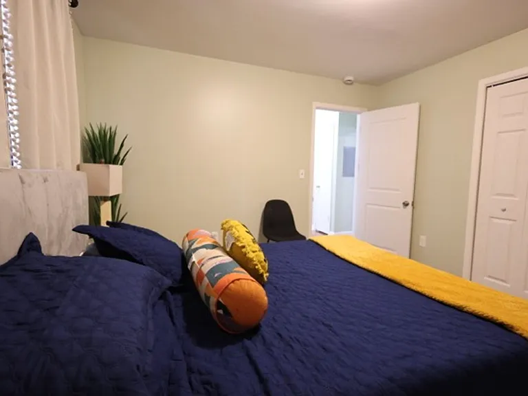 2202 Dering Cir NE #1 — Photo 17