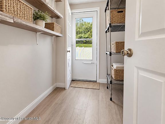 4th image of 1417-1419 Gardner Ave