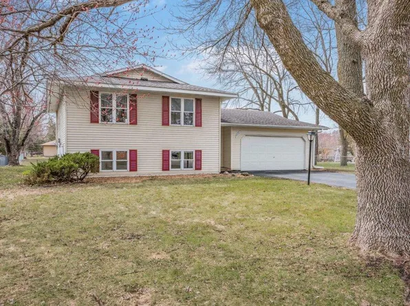 6846 168th Ct W, Rosemount, MN 55068