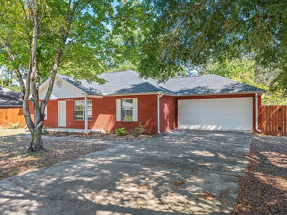 2nd image of 4804 Acorn Dr