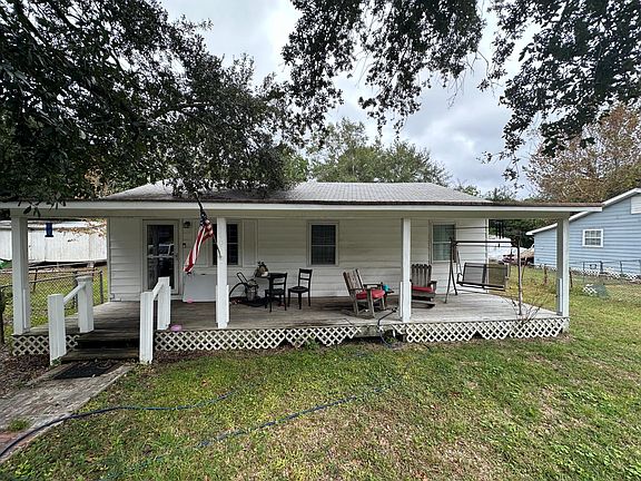 4th image of 3403 Douglas Ave