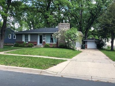 679 Juul Rd SW, Hutchinson, MN, 55350