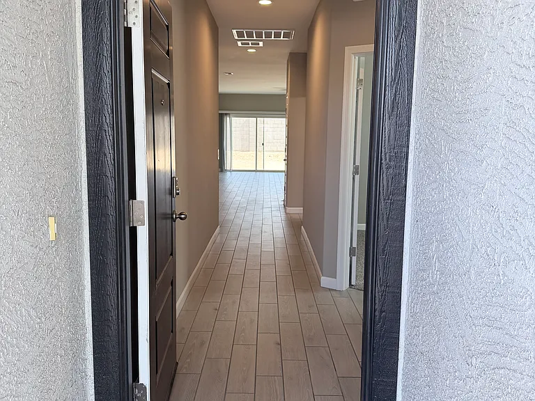 24170 W Flores Dr — Photo 5