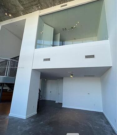 5th image of 3301 NE 1st Ave #Penthouse 5