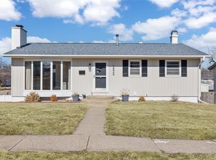 2824 Muriel Dr NW, Cedar Rapids, IA 52405