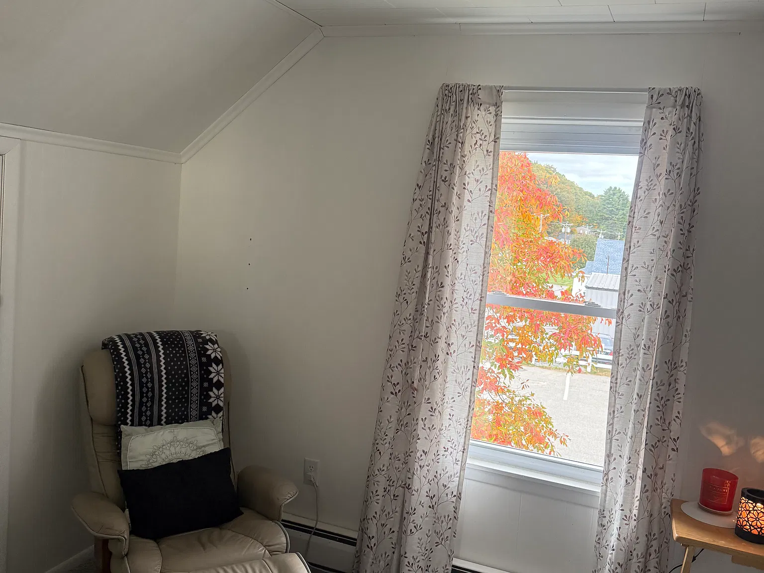 2 bed, 1300 sqft, $2,150 — Photo 4