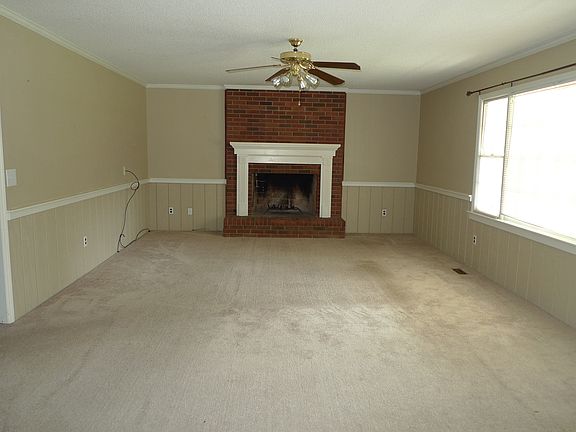 2nd image of 4038 Slaughter Dr