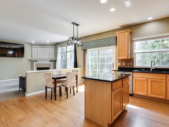 5th image of 2889 Peachtree Cir