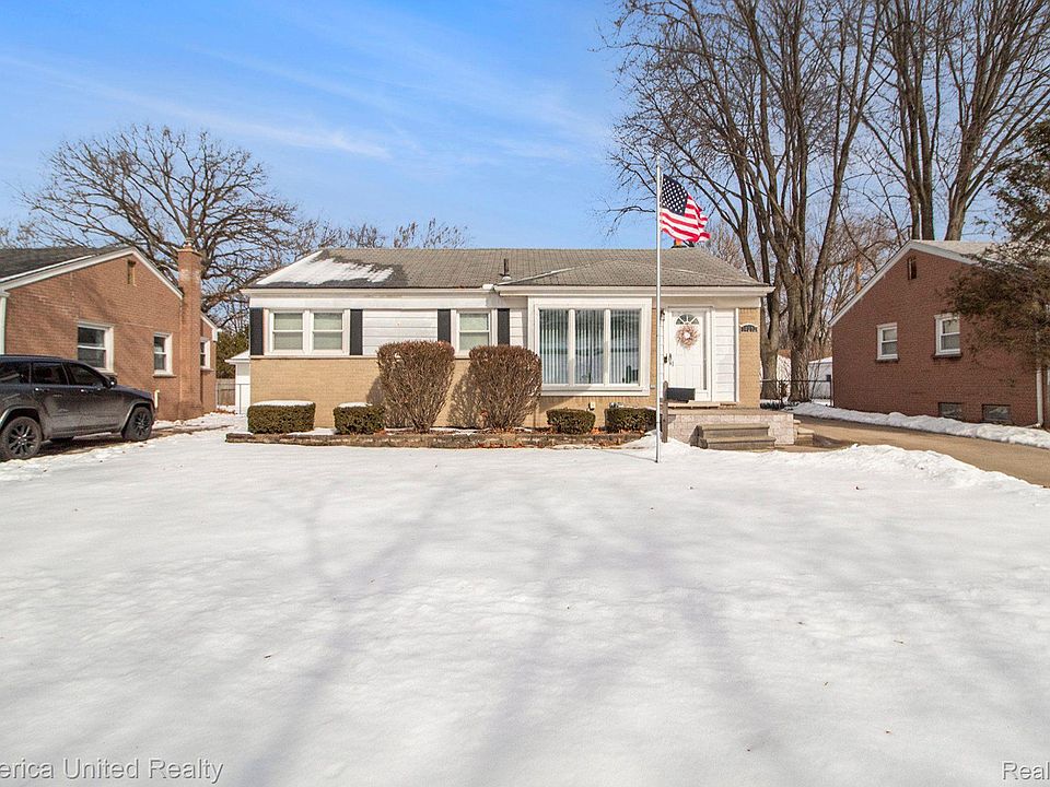 1st image of 30232 Grandon St