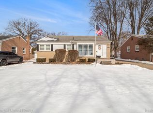 30232 Grandon St, Livonia, MI 48150
