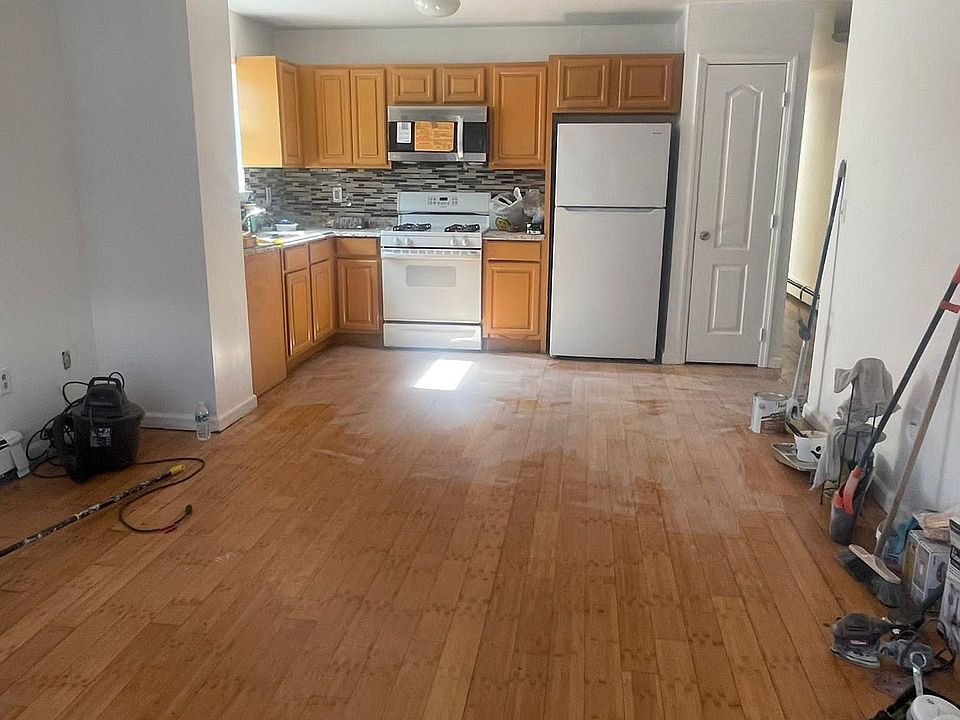 1st image of 2905 Grace Ave #6