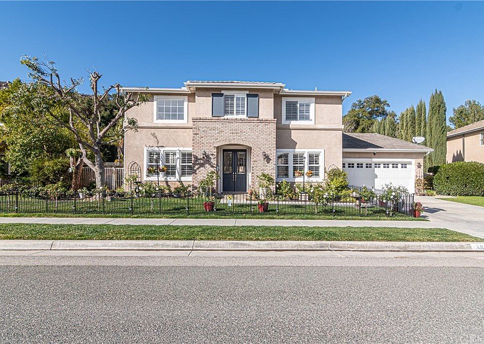 2nd image of 38231 Calle Cipres