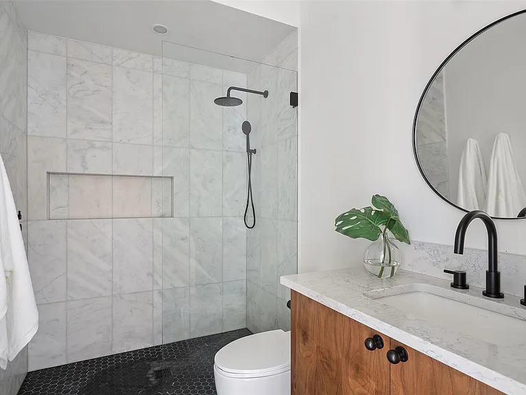 2704 Mountain Laurel Dr — Photo 23