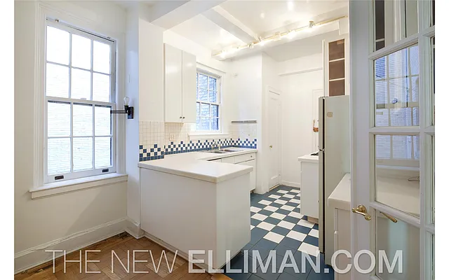 Sold by Douglas Elliman | media 17