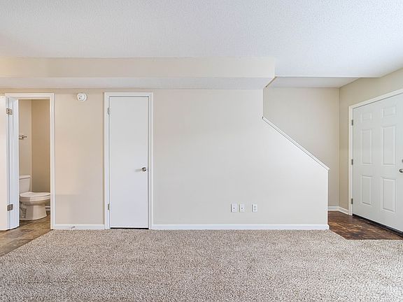 5th image of 1660 Baltimore Dr APT 6