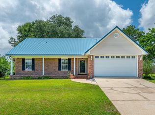 187 Villacrest Dr, Crestview, FL 32536
