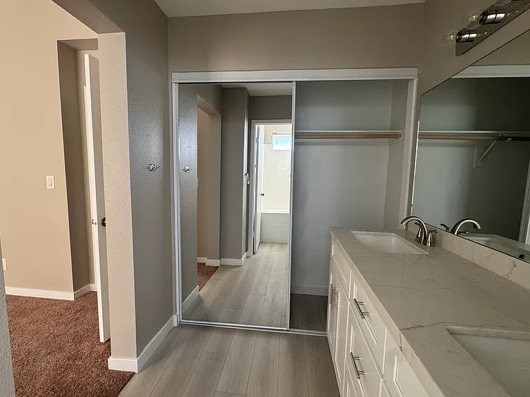 7447 Palermo Ave — Photo 13