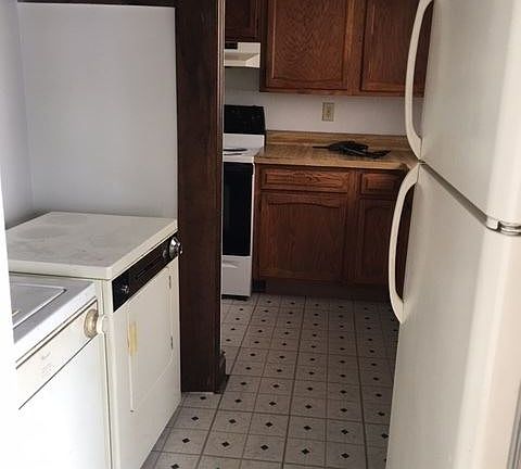 4th image of 215 Roane St #B