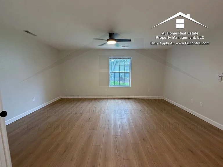 1011 Greystone Ct — Photo 15