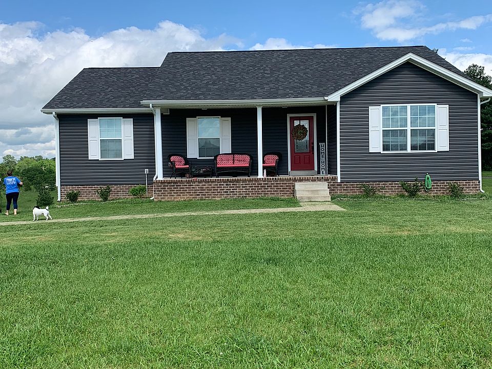 1st image of 72 Brock Ln