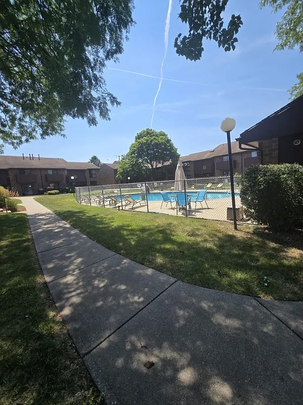 9096 North Park Plaza Court - 1 — Photo 2