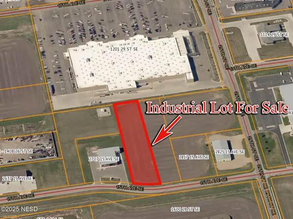 15th Ave SE, Watertown, SD 57201