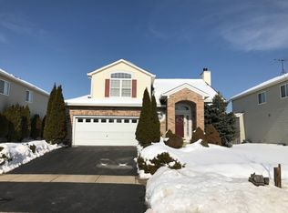 686 Kingsbrooke Xing, Bolingbrook, IL