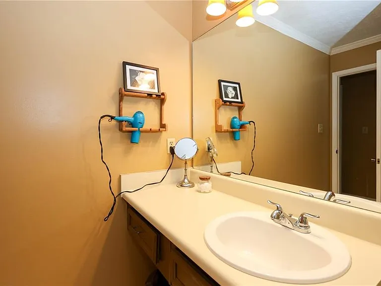 402 Olde Mill Ln — Photo 27