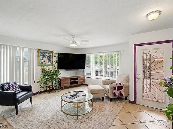 4th image of 3313 Deacon Ave