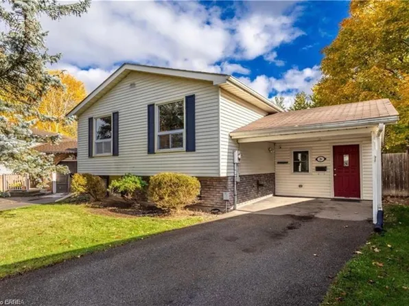 26 October Pl, Brantford, ON N3R 7B4