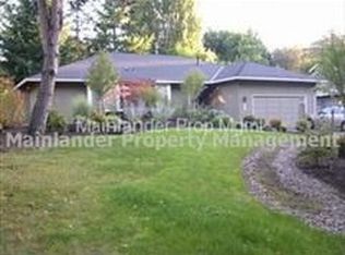 922 Clara Ct, Lake Oswego, OR 97034