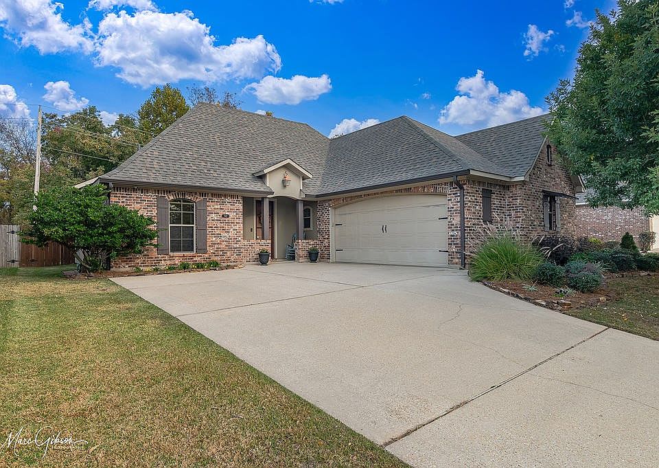 1st image of 512 Chinquipin Dr