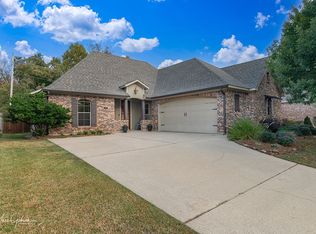 512 Chinquipin Dr, Bossier City, LA 71111