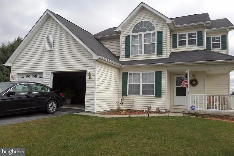 20 Dickenson Dr photo 1