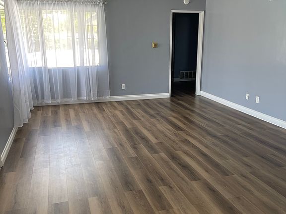 5th image of 220 E Sierra Madre Blvd APT N