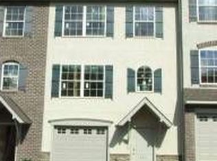 520 Bridle Path Ln, Red Lion, PA 17356