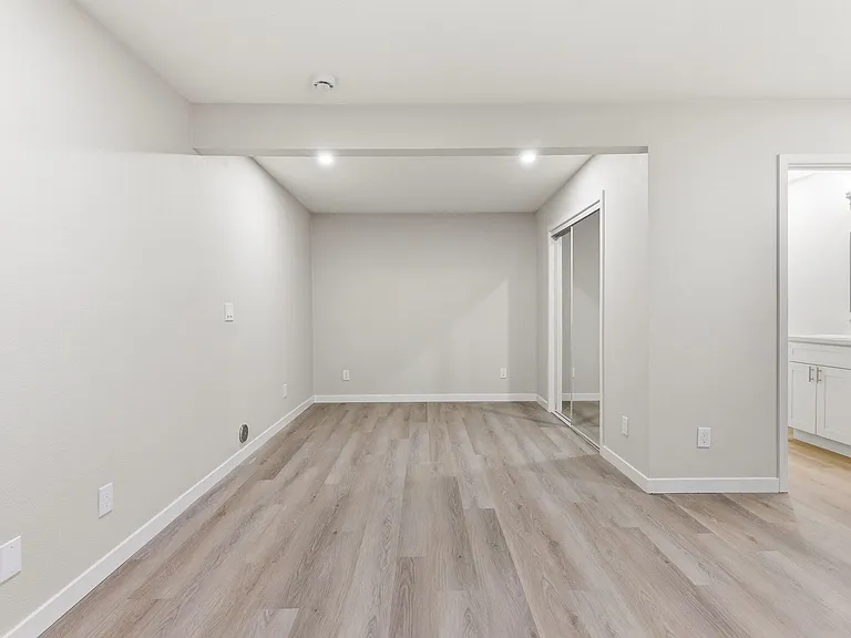 MAGNOLIA WEST APARTMENTS- RIVERSIDE, CA — Photo 48