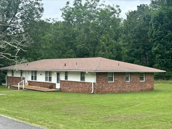 106 Doris Ln #A, Florence, AL 35630