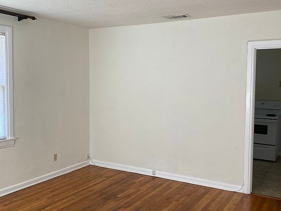 2nd image of 1098 Cherry St APT 4