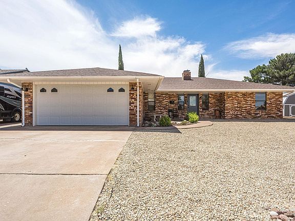 3rd image of 3004 Los Robles