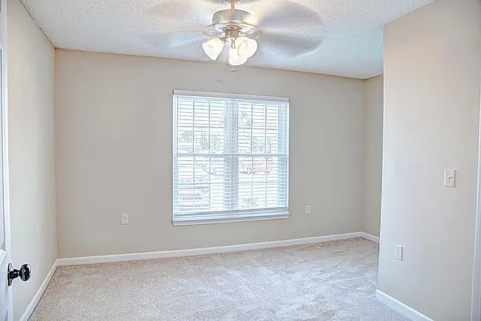 3695 Claypond Rd #D — Photo 16