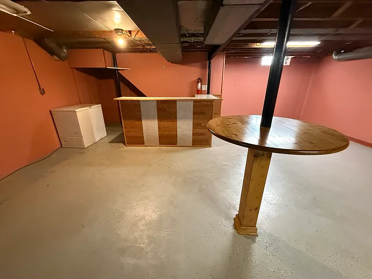 20380 Garden Ct — Photo 4