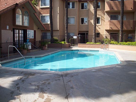2nd image of 2800 W 17th St #147