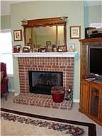 2nd image of 224 Chandler Blvd