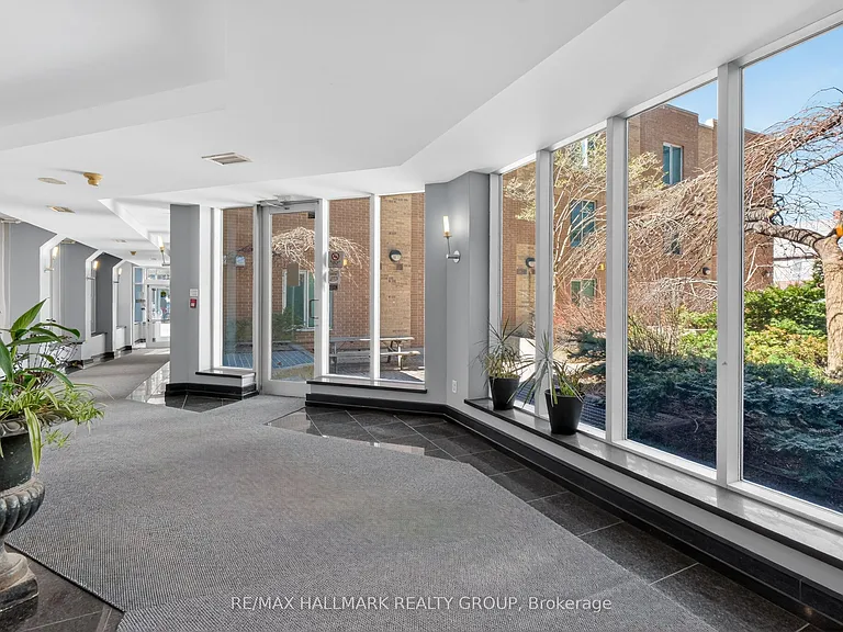 134 York St #PH01 — Photo 2