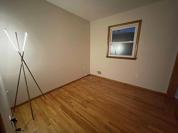 4th image of 14 Notre Dame Ave #2