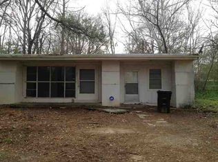 1221 N 9th St, Longview, TX 75601