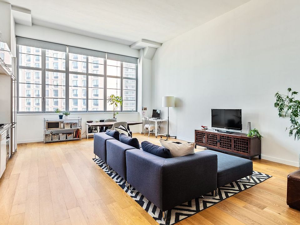 1st image of 27-28 Thomson Ave #548
